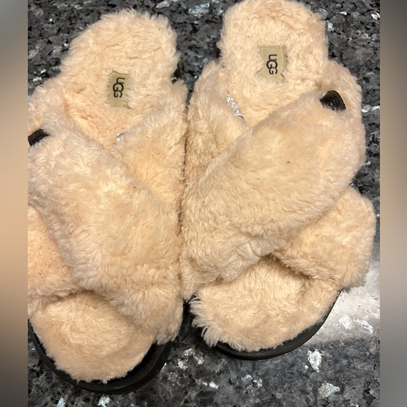 UGG Sherpa Fuzz Sugar Cross Plant Based Sustainable Platform Slides - Picture 3 of 16